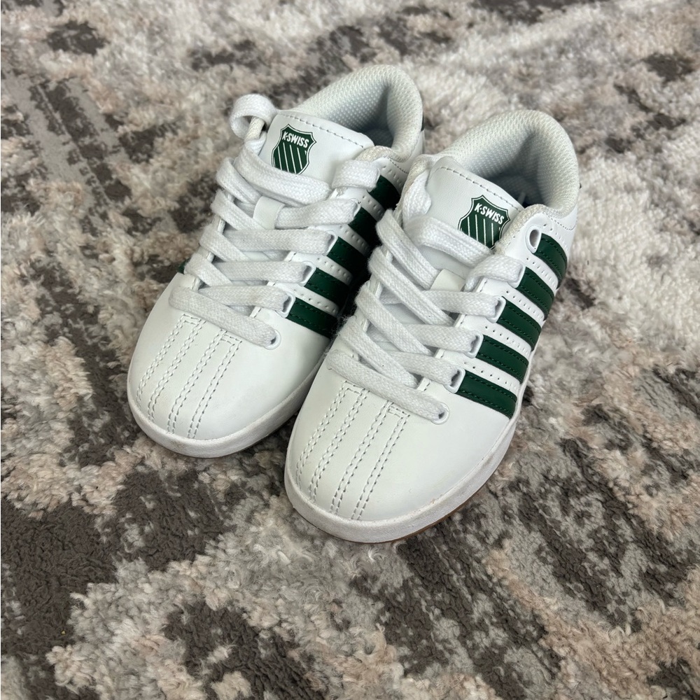 Boy shoe